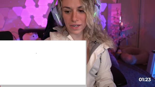 Gallery image thumbnail from Reige's myfreecams stream on, 09/18/2024, 09:12 image 9 of 20