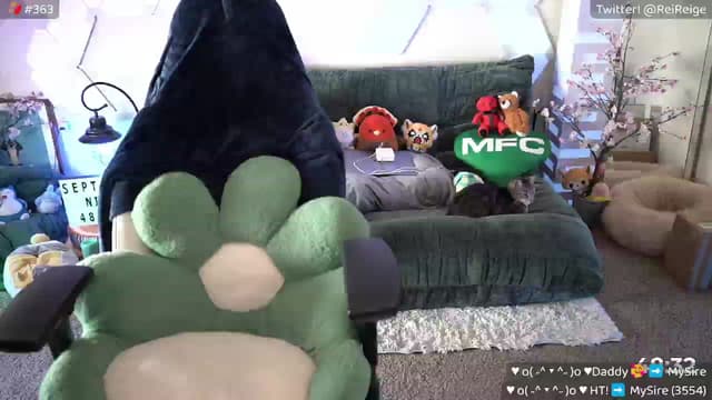 Gallery image thumbnail from Reige's myfreecams stream on, 09/26/2024, 16:08 image 18 of 20