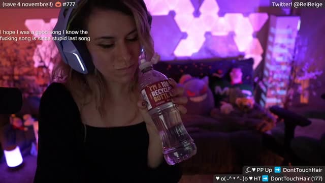 Gallery image thumbnail from Reige's myfreecams stream on, 10/22/2024, 07:58 image 6 of 20