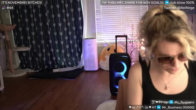 Gallery image thumbnail from Reige's myfreecams stream on, 11/17/2024, 16:19 image 17 of 20