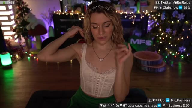Gallery image thumbnail from Reige's myfreecams stream on, 12/25/2024, 13:37 image 4 of 20