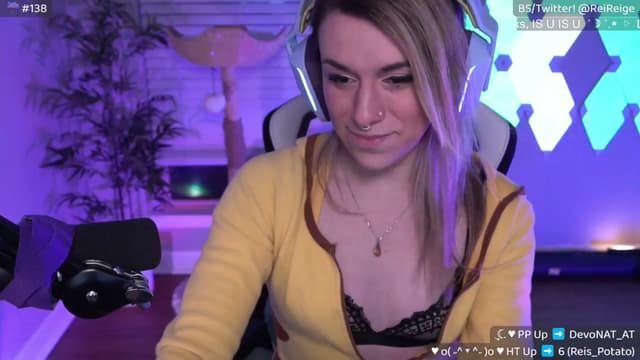 Gallery image thumbnail from Reige's myfreecams stream on, 04/11/2025, 11:47 image 3 of 20