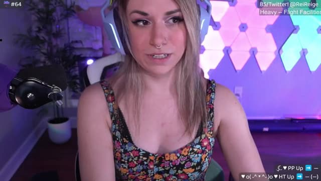 Gallery image thumbnail from Reige's myfreecams stream on, 04/16/2025, 10:40 image 1 of 20
