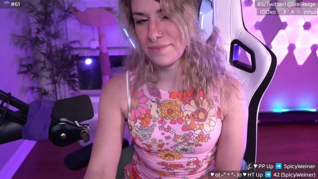 Gallery image thumbnail from Reige's myfreecams stream on, 04/17/2025, 09:26 image 6 of 20