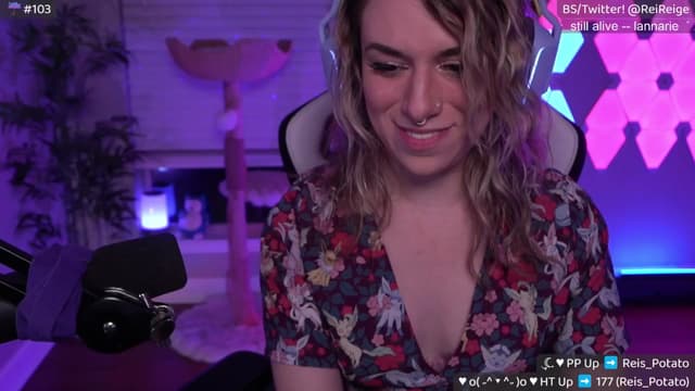 Gallery image thumbnail from Reige's myfreecams stream on, 04/27/2025, 06:30 image 3 of 20