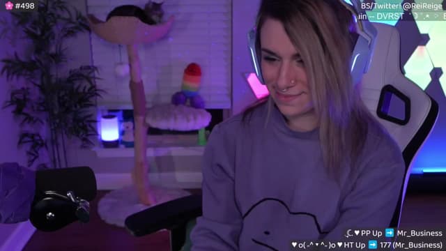 Gallery image thumbnail from Reige's myfreecams stream on, 05/06/2025, 10:58 image 5 of 20