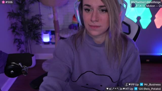 Gallery image thumbnail from Reige's myfreecams stream on, 05/06/2025, 10:58 image 3 of 20
