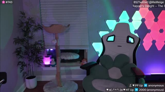 Gallery image thumbnail from Reige's myfreecams stream on, 05/13/2025, 08:42 image 10 of 20