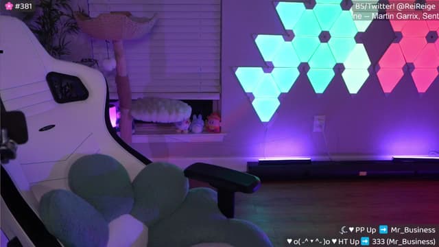 Gallery image thumbnail from Reige's myfreecams stream on, 05/31/2025, 09:15 image 15 of 20
