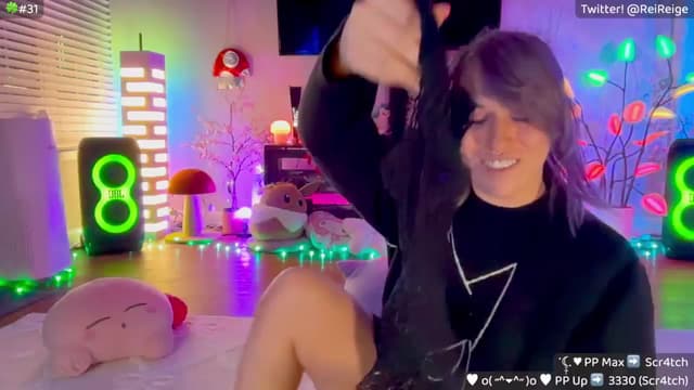 Gallery image thumbnail from Reige's myfreecams stream on, 03/01/2026, 14:25 image 7 of 20