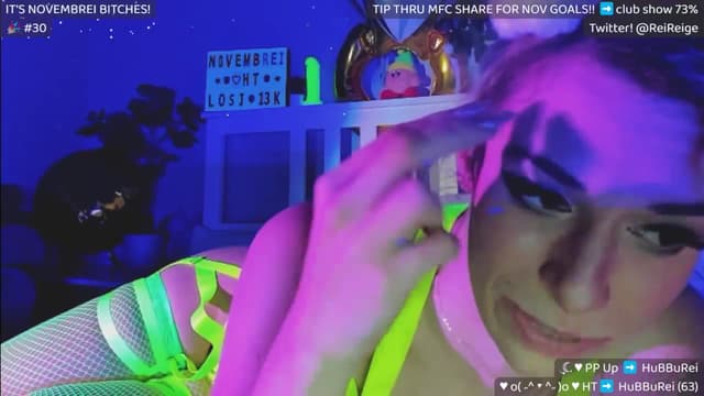 Gallery image thumbnail from Reive's myfreecams stream on, 11/25/2024, 18:37 image 2 of 20