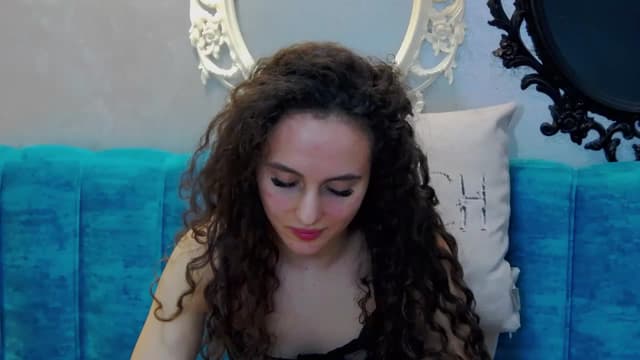 Gallery image thumbnail from Rikki's myfreecams stream on, 12/19/2023, 16:03 image 10 of 20