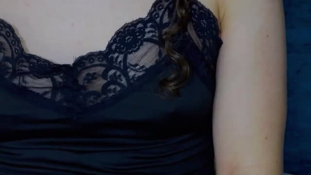 Gallery image thumbnail from Rikki's myfreecams stream on, 12/19/2023, 16:39 image 11 of 20