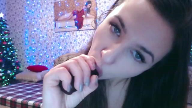 Gallery image thumbnail from RosieRosa's myfreecams stream on, 12/25/2023, 06:54 image 17 of 20