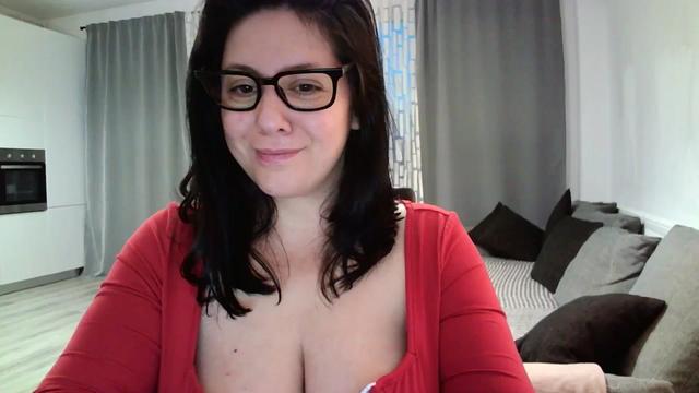 Gallery image thumbnail from SILKYWOMAN's myfreecams stream on, 04/19/2024, 17:44 image 17 of 20