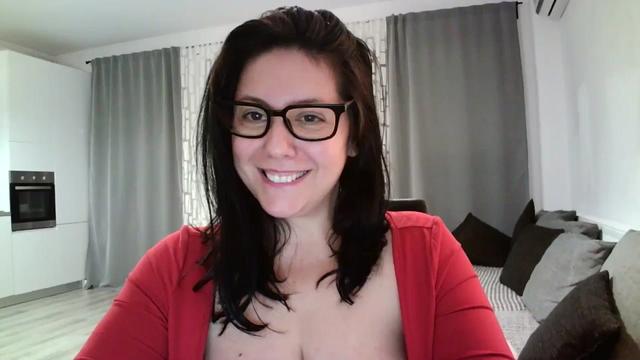 Gallery image thumbnail from SILKYWOMAN's myfreecams stream on, 04/19/2024, 21:01 image 10 of 20