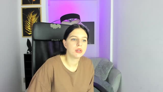 Gallery image thumbnail from Saule's myfreecams stream on, 08/16/2024, 13:16 image 11 of 20