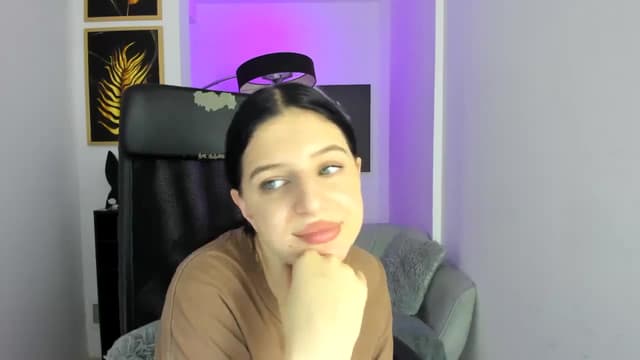 Gallery image thumbnail from Saule's myfreecams stream on, 08/16/2024, 13:16 image 5 of 20