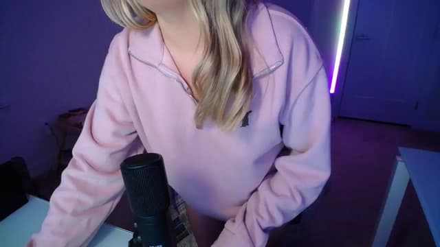 Gallery image thumbnail from Scout's myfreecams stream on, 03/13/2025, 01:29 image 10 of 20
