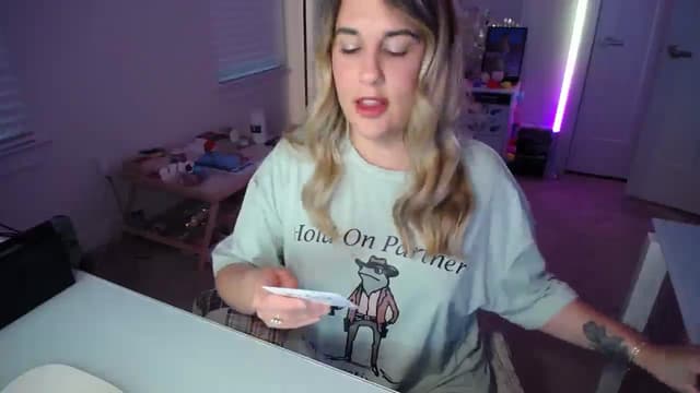 Gallery image thumbnail from Scout's myfreecams stream on, 04/03/2025, 01:33 image 3 of 20
