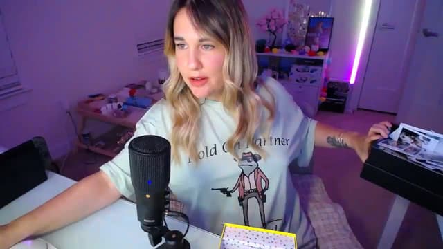 Gallery image thumbnail from Scout's myfreecams stream on, 04/03/2025, 01:33 image 11 of 20