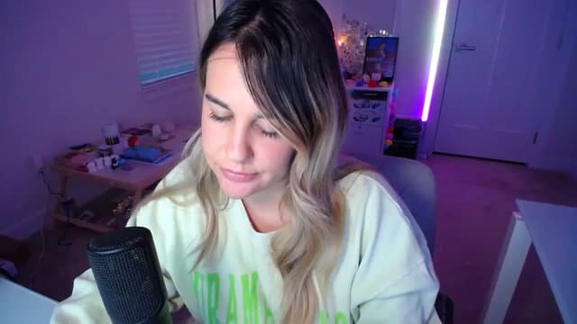 Gallery image thumbnail from Scout's myfreecams stream on, 05/08/2025, 24:38 image 10 of 20