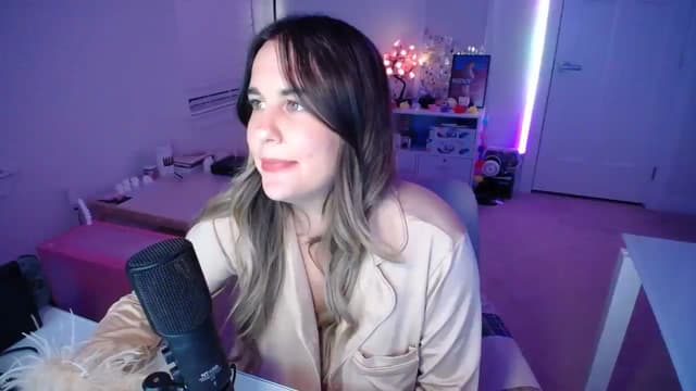 Gallery image thumbnail from Scout's myfreecams stream on, 11/22/2025, 02:56 image 4 of 20