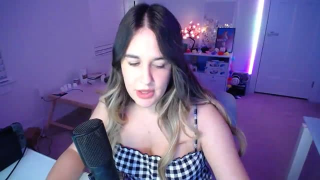 Gallery image thumbnail from Scout's myfreecams stream on, 12/03/2025, 02:56 image 9 of 20