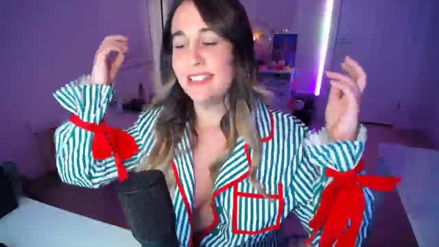 Gallery image thumbnail from Scout's myfreecams stream on, 12/18/2025, 03:48 image 9 of 20