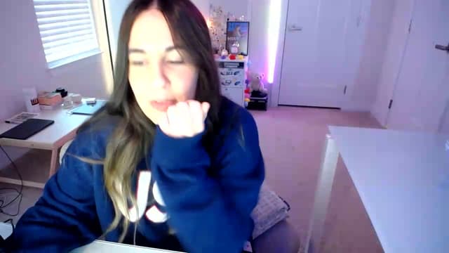 Gallery image thumbnail from Scout's myfreecams stream on, 07/06/2026, 24:37 image 3 of 20