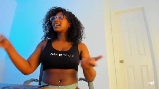Gallery image thumbnail from Seven's myfreecams stream on, 02/03/2023, 04:49 image 15 of 20