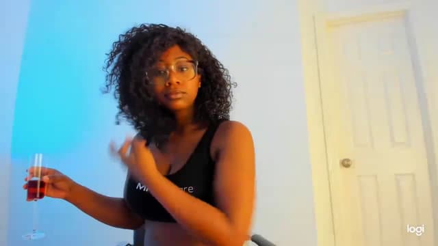 Gallery image thumbnail from Seven's myfreecams stream on, 02/03/2023, 04:49 image 17 of 20