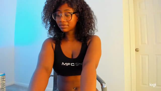 Gallery image thumbnail from Seven's myfreecams stream on, 02/03/2023, 05:55 image 10 of 20