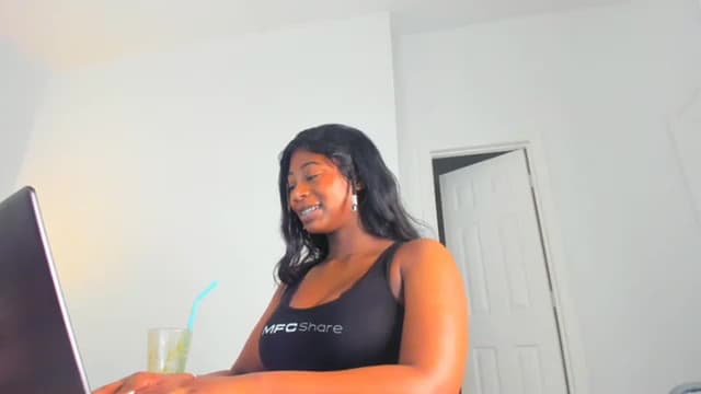 Gallery image thumbnail from Seven's myfreecams stream on, 03/01/2023, 19:08 image 11 of 20