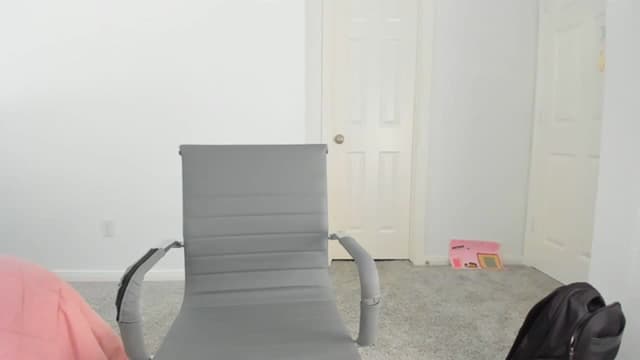 Gallery image thumbnail from Seven's myfreecams stream on, 04/17/2023, 12:52 image 13 of 20