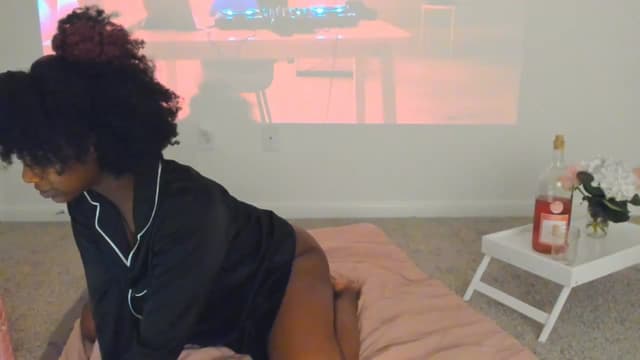 Gallery image thumbnail from Seven's myfreecams stream on, 07/26/2023, 04:03 image 5 of 20