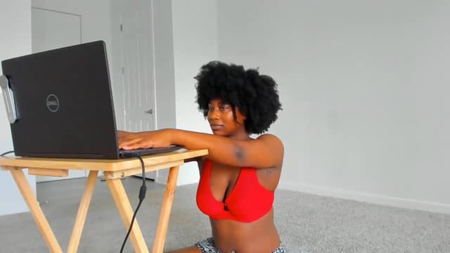 Gallery image thumbnail from Seven's myfreecams stream on, 08/08/2023, 21:55 image 12 of 20