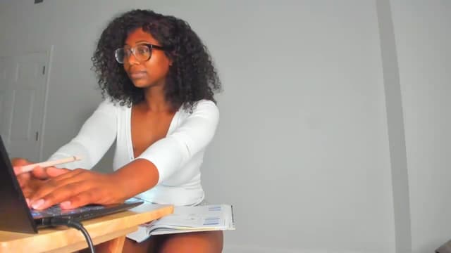 Gallery image thumbnail from Seven's myfreecams stream on, 08/16/2023, 06:10 image 12 of 20