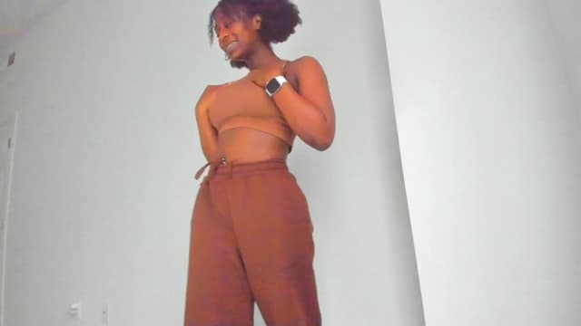 Gallery image thumbnail from Seven's myfreecams stream on, 10/16/2023, 23:54 image 4 of 20