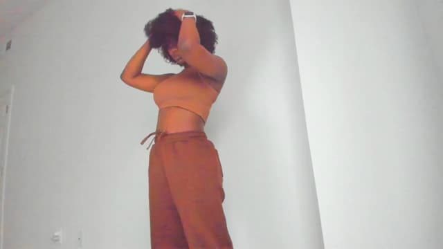 Gallery image thumbnail from Seven's myfreecams stream on, 10/16/2023, 23:54 image 6 of 20