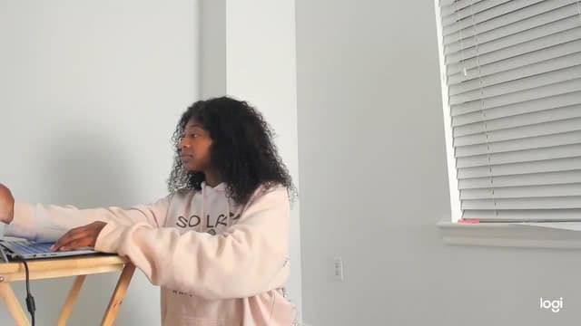 Gallery image thumbnail from Seven's myfreecams stream on, 11/28/2023, 05:29 image 4 of 20