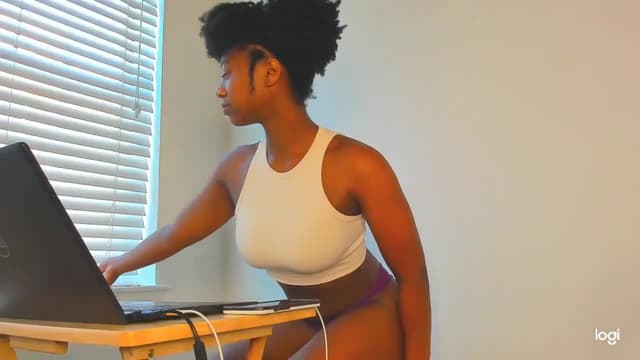 Gallery image thumbnail from Seven's myfreecams stream on, 12/27/2023, 17:06 image 3 of 20