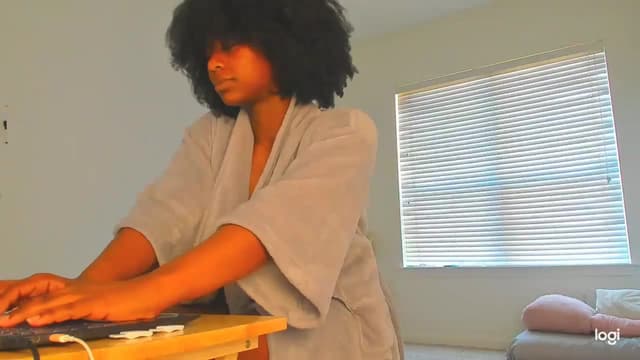 Gallery image thumbnail from Seven's myfreecams stream on, 12/30/2023, 16:47 image 14 of 20