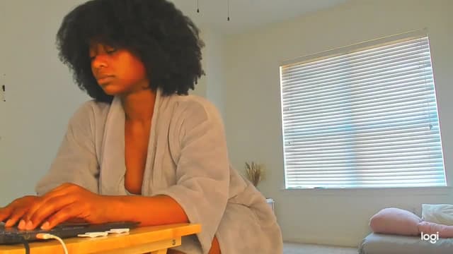 Gallery image thumbnail from Seven's myfreecams stream on, 12/30/2023, 16:47 image 11 of 20