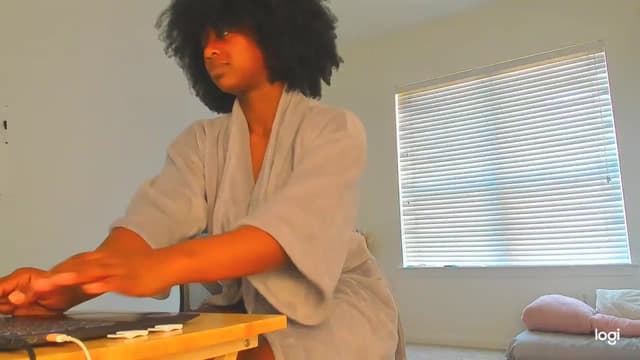 Gallery image thumbnail from Seven's myfreecams stream on, 12/30/2023, 16:47 image 6 of 20