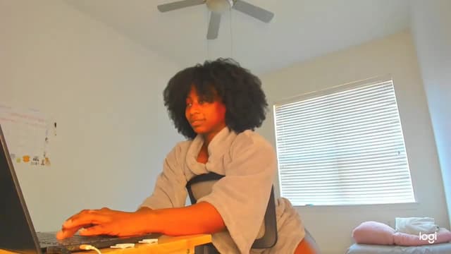 Gallery image thumbnail from Seven's myfreecams stream on, 12/30/2023, 19:12 image 8 of 20