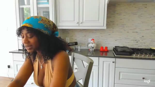 Gallery image thumbnail from Seven's myfreecams stream on, 04/13/2024, 18:10 image 9 of 20