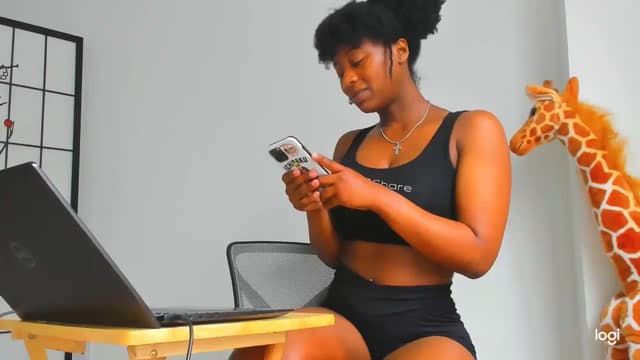 Gallery image thumbnail from Seven's myfreecams stream on, 05/29/2024, 16:17 image 19 of 20