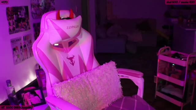 Gallery image thumbnail from SeySo's myfreecams stream on, 11/26/2022, 08:31 image 4 of 20