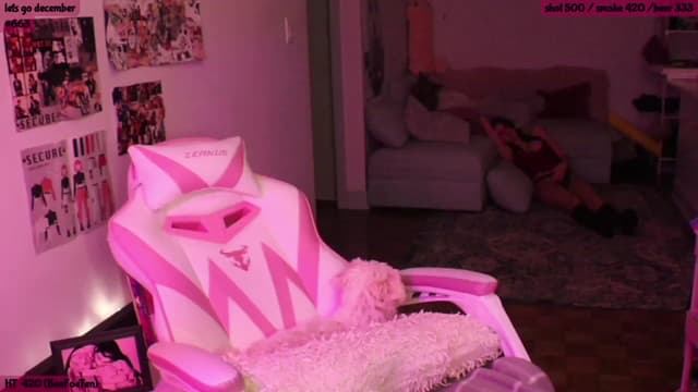 Gallery image thumbnail from SeySo's myfreecams stream on, 12/02/2022, 04:05 image 15 of 20